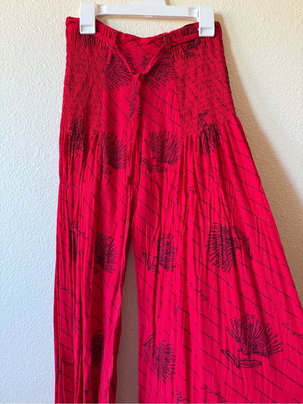 LIVING HULA PANTS